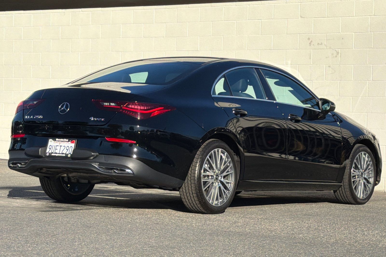 Used 2025 Mercedes-Benz CLA 250 4MATIC image 4