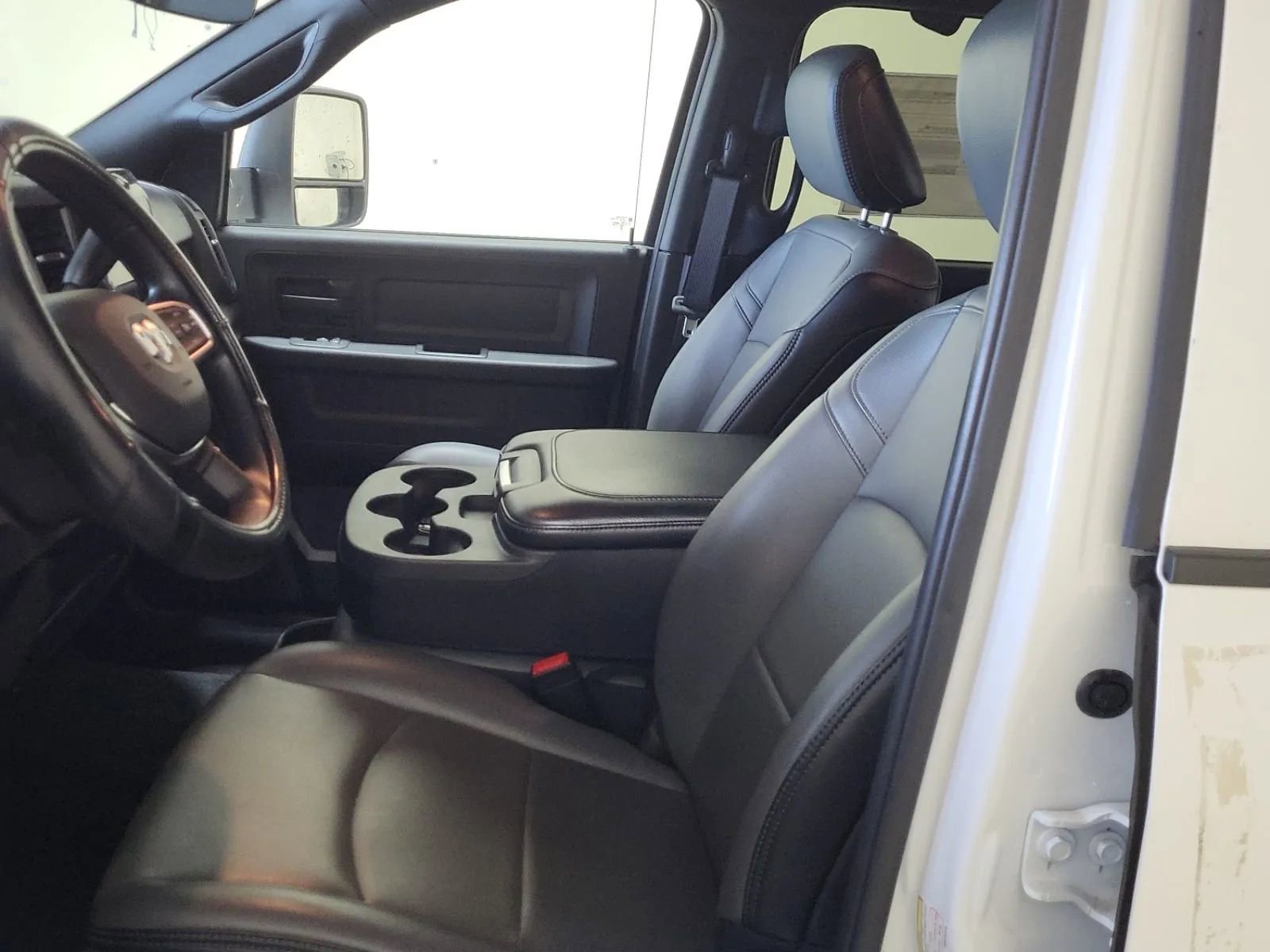 Used 2025 RAM 3500 Tradesman AWD/4WD image 6