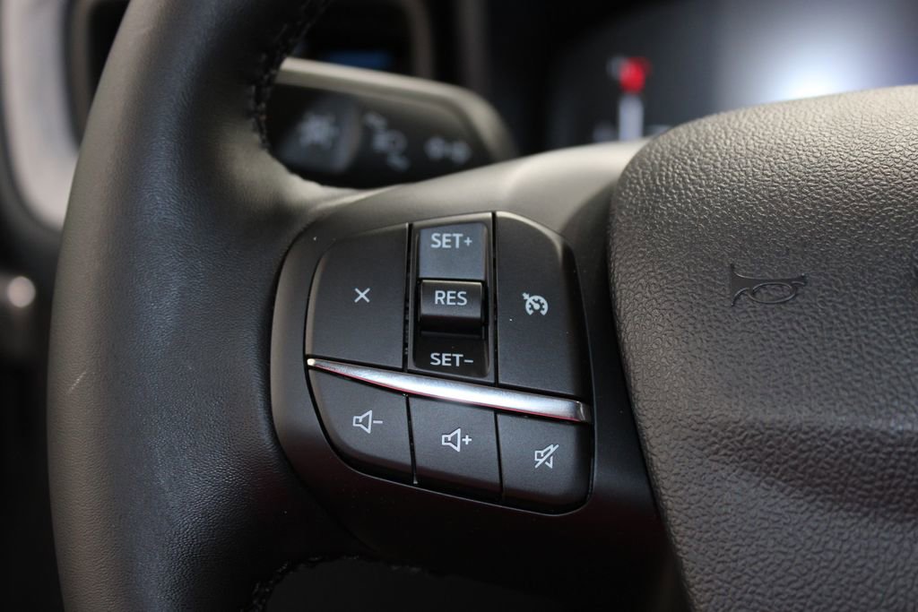 New 2025 Ford Maverick XLT image 40