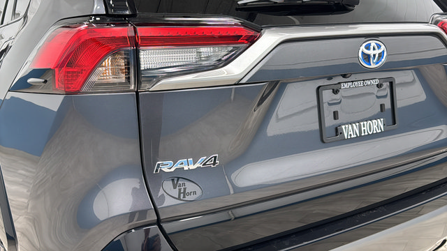 Used 2023 Toyota RAV4 XSE AWD/4WD image 39