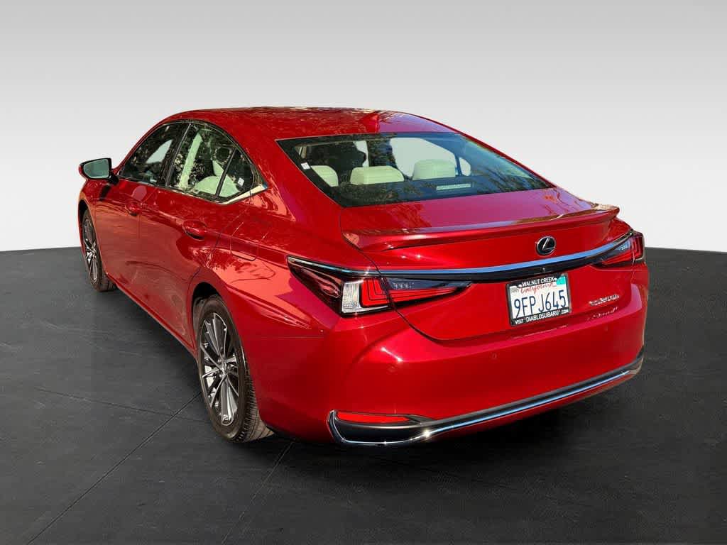 Used 2023 Lexus ES 300h w/ Premium Package FWD image 4