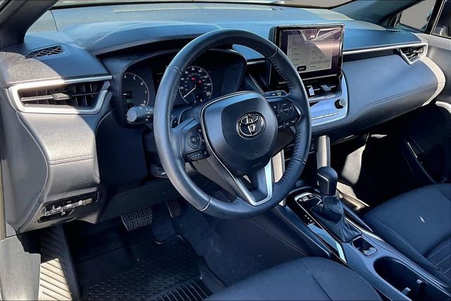 Used 2024 Toyota Corolla Cross SE image 14