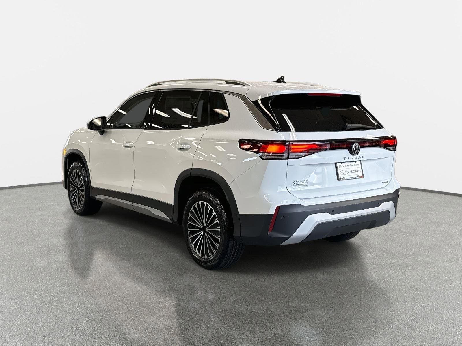 New 2026 Volkswagen Tiguan S image 7