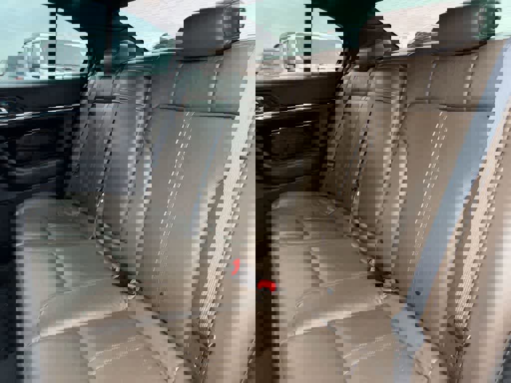 Used 2015 Lincoln MKS AWD w/ Equipment Group 201A image 13