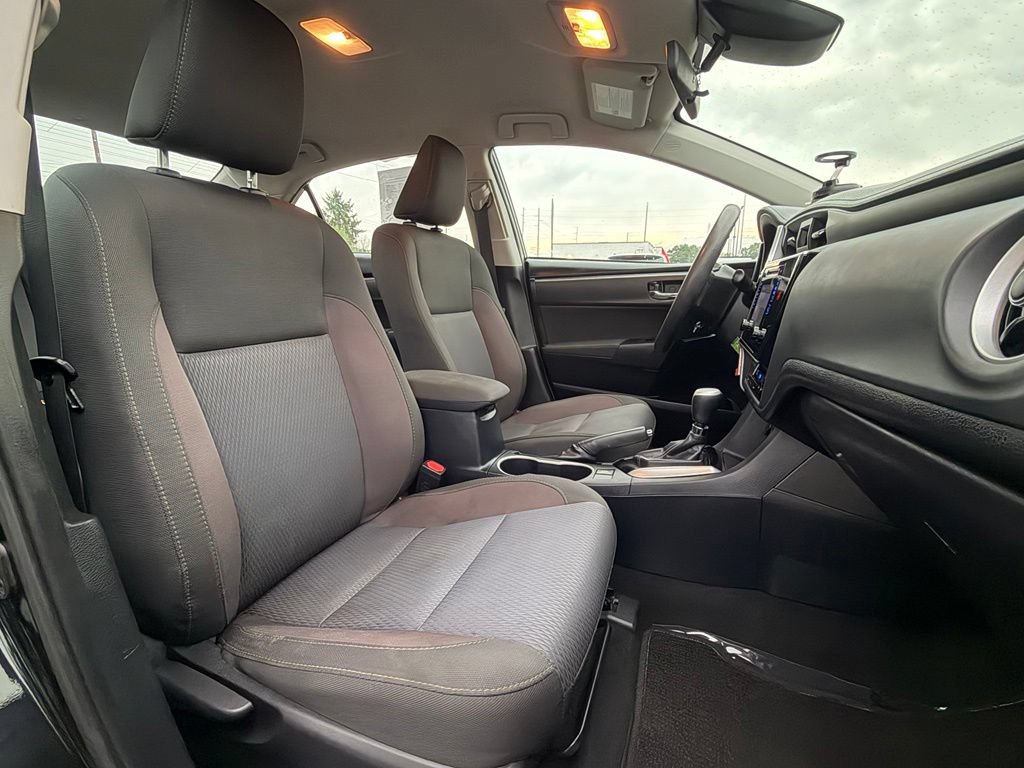 Used 2018 Toyota Corolla LE FWD image 25