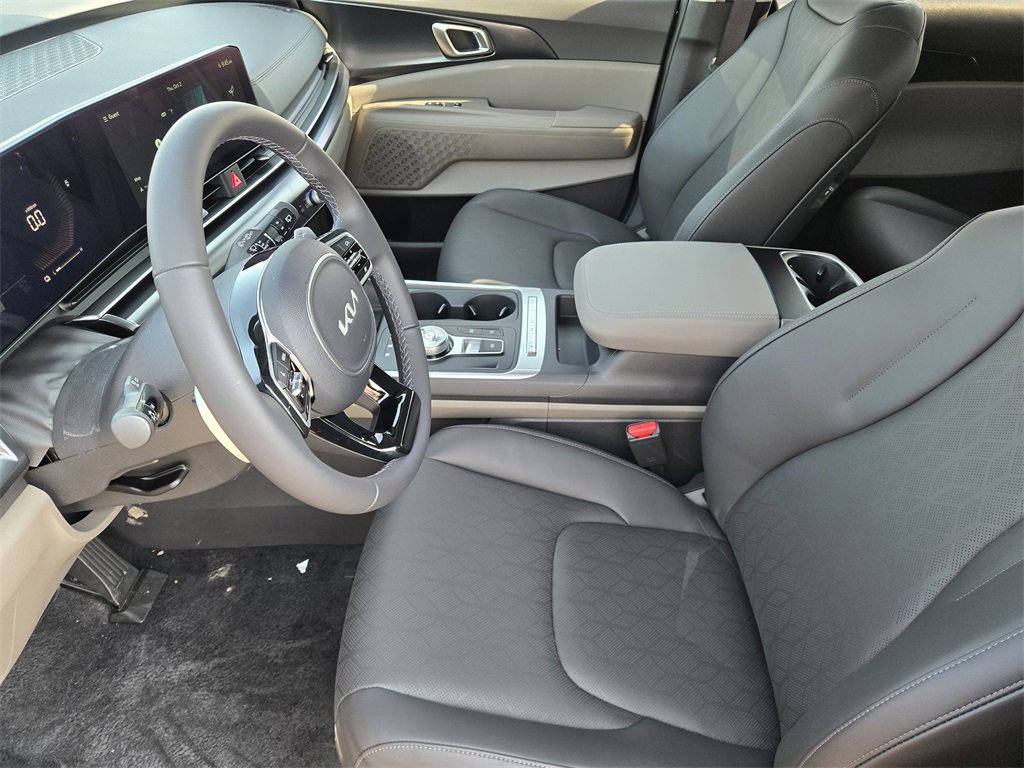 New 2026 Kia Carnival LXS image 9