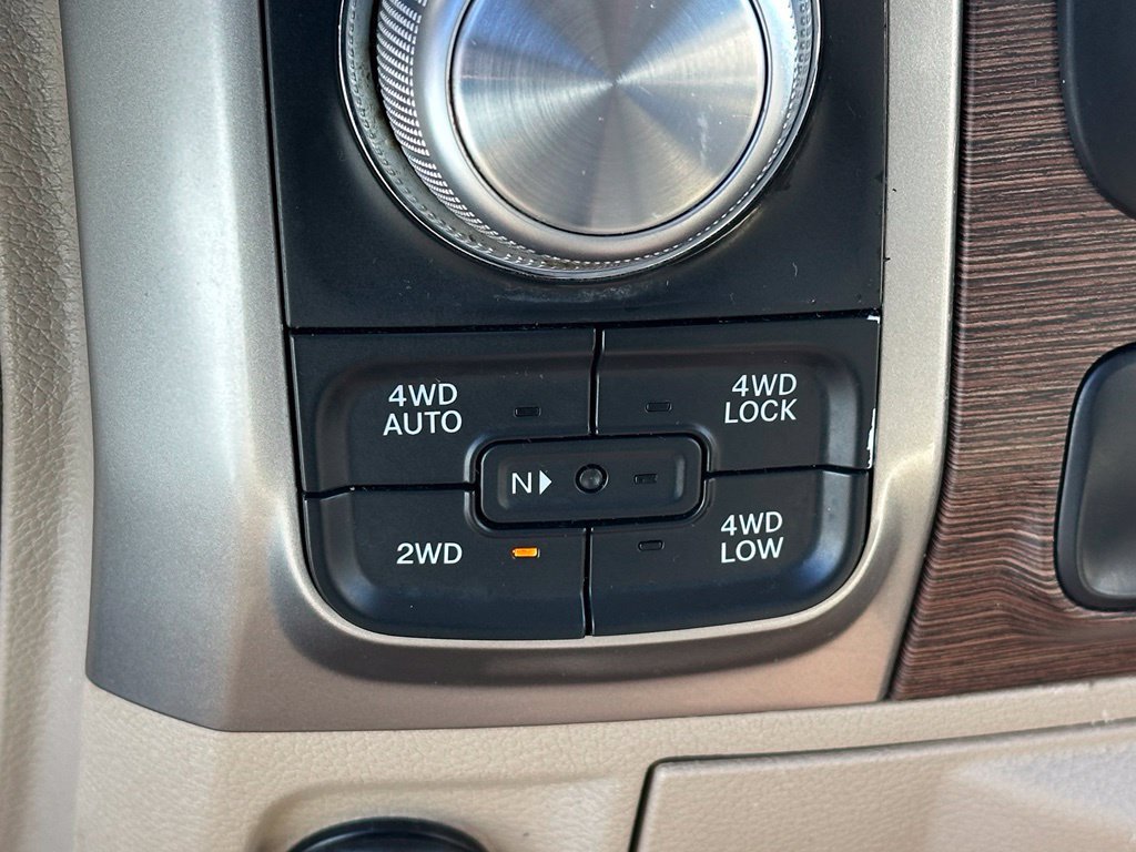 Used 2016 RAM 1500 Laramie w/ Cold Weather Group AWD/4WD image 12