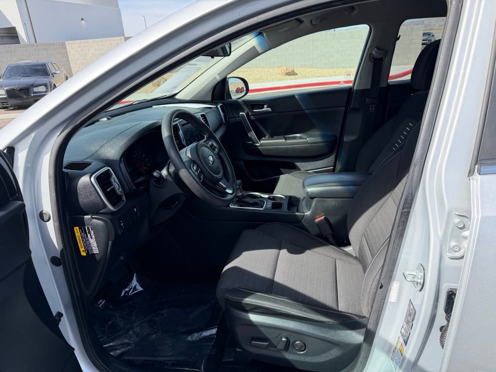 Used 2017 Kia Sportage LX w/ LX Popular Package FWD image 11