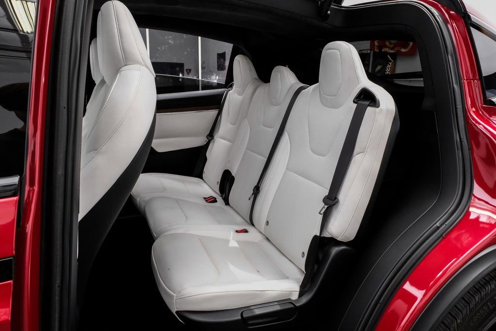 Used 2023 Tesla Model X image 47
