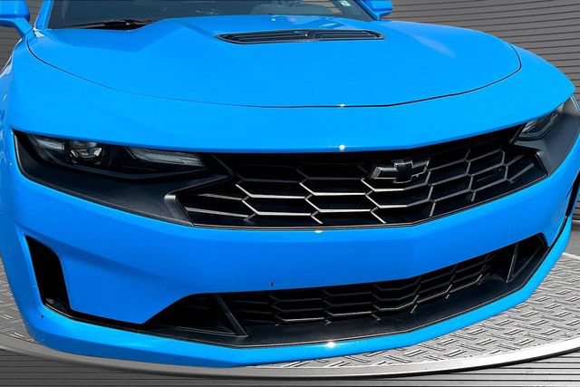 Used 2022 Chevrolet Camaro LT w/ Technology Package RWD image 31