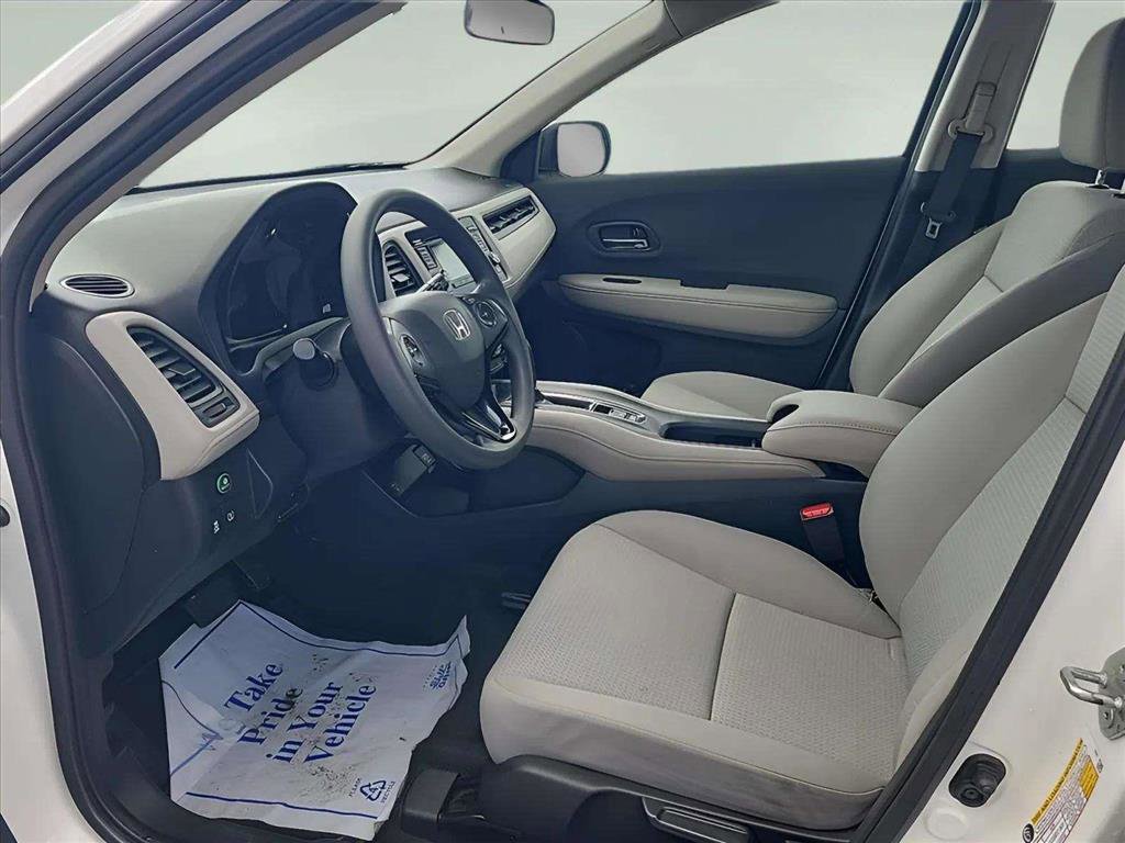 Used 2021 Honda HR-V LX image 12