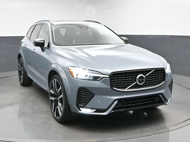 Used 2023 Volvo XC60 B5 Ultimate w/ Climate Package FWD image 2