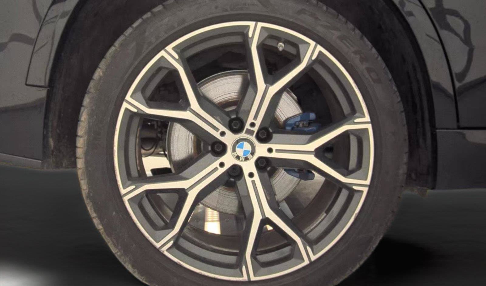 Used 2022 BMW X5 xDrive40i AWD/4WD image 19
