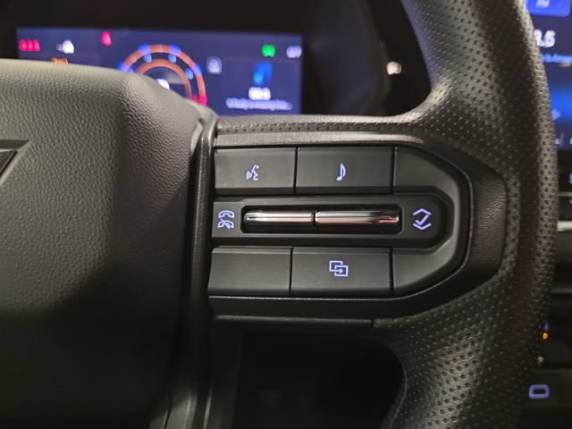 Used 2024 Chevrolet Colorado Trail Boss w/ Advanced Trailering Package AWD/4WD image 20