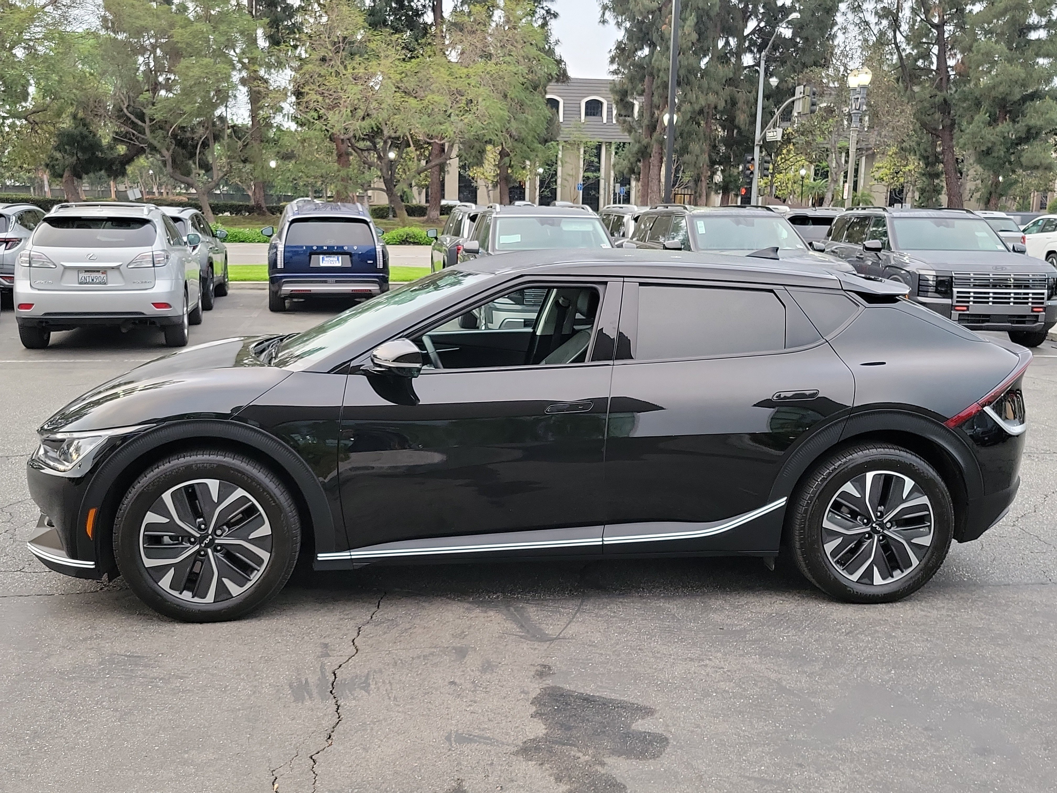 Used 2024 Kia EV6 Light image 2