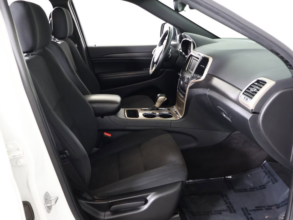 Used 2017 Jeep Grand Cherokee Laredo AWD/4WD image 20