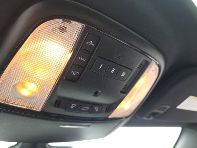 Used 2023 Dodge Durango R/T image 30