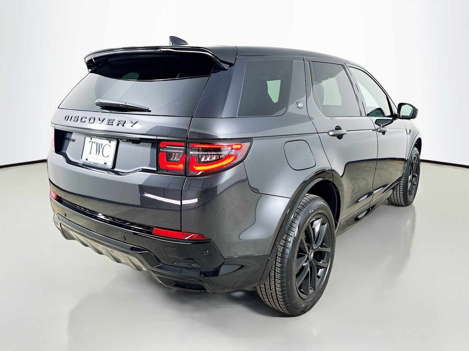 New 2026 Land Rover Discovery Sport Landmark AWD/4WD image 5