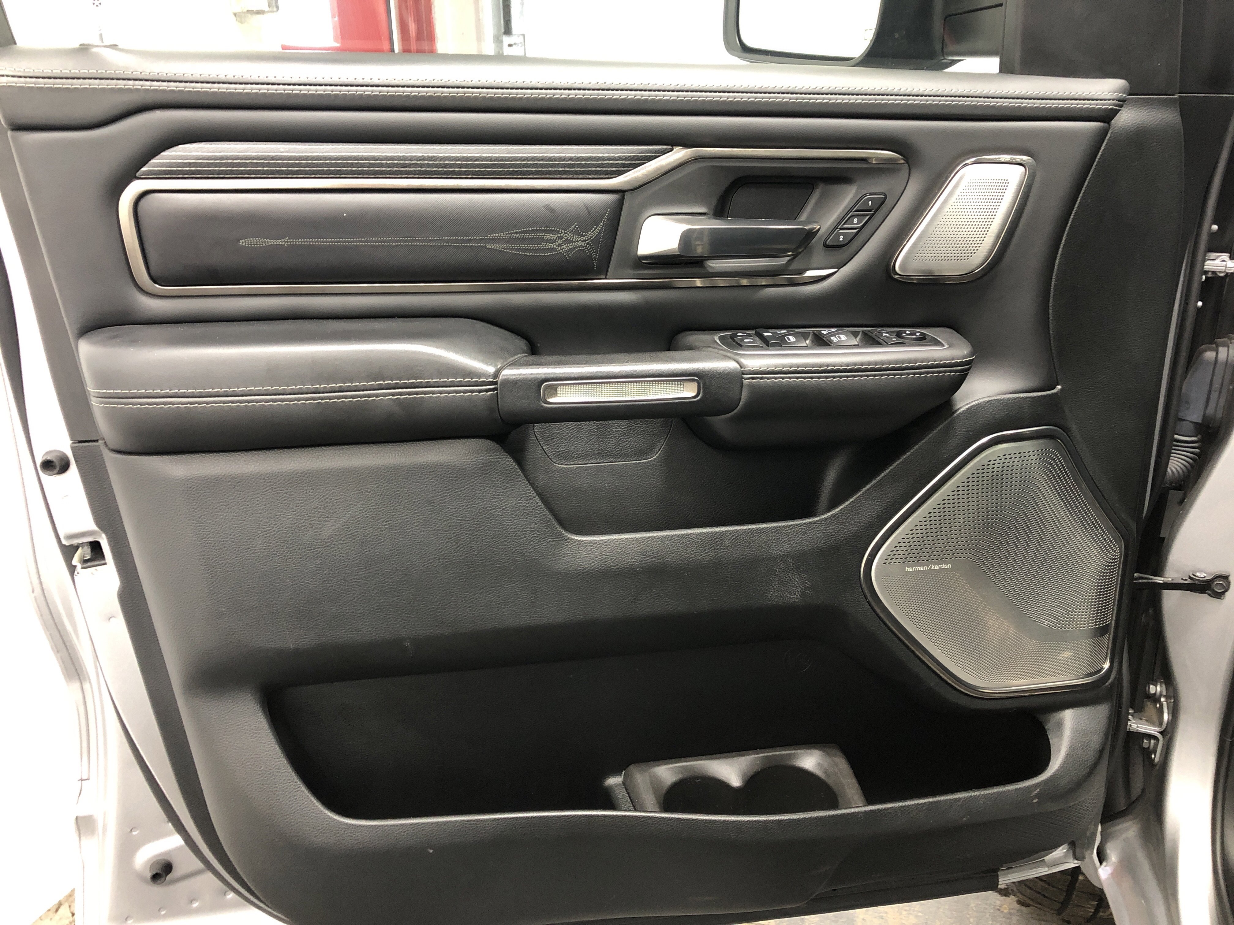 Certified 2021 RAM 1500 Limited w/ Night Edition AWD/4WD image 19