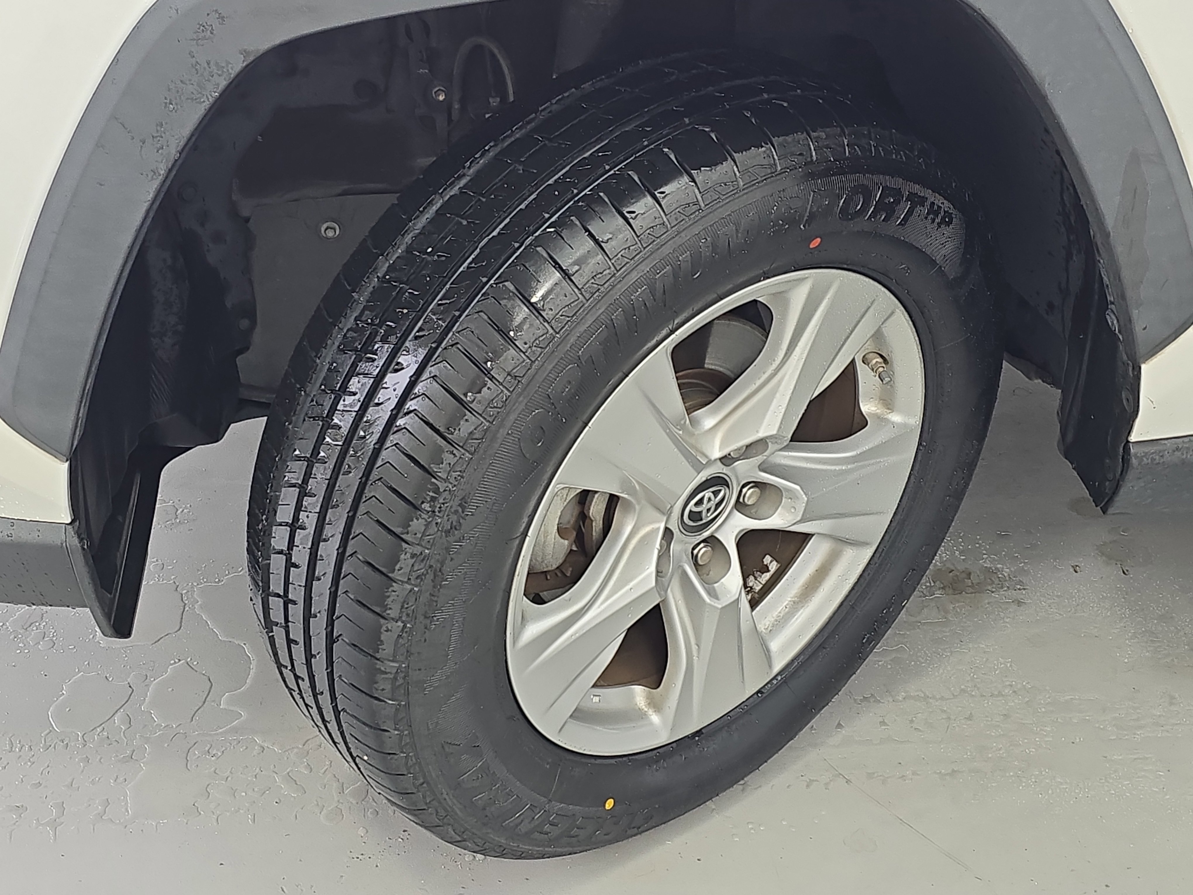 Used 2019 Toyota RAV4 XLE image 29