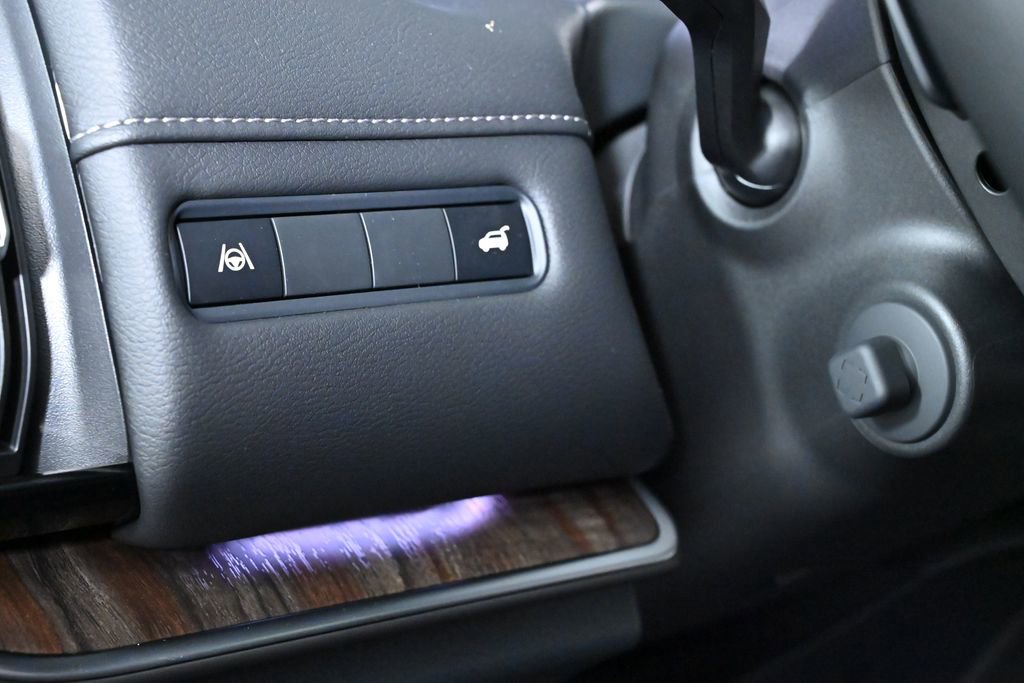 New 2026 Nissan Armada Platinum image 16