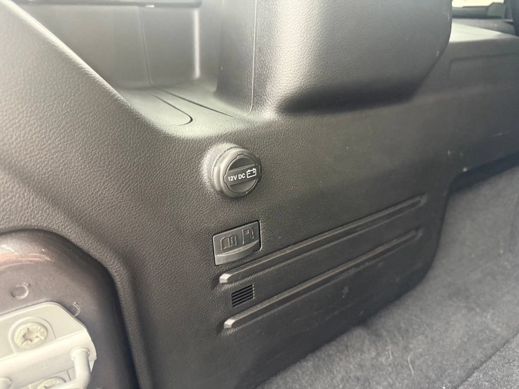 Used 2025 Jeep Wrangler Unlimited Sahara AWD/4WD image 46