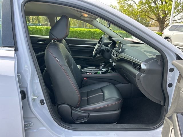 Used 2024 Nissan Altima 2.5 SR image 13