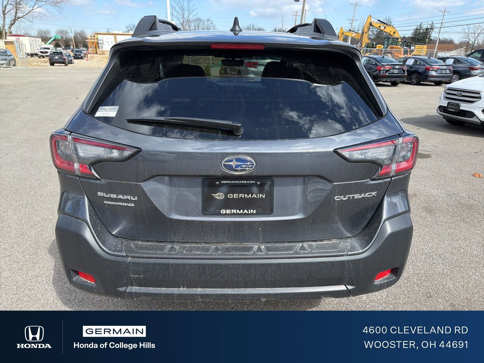 Used 2025 Subaru Outback Premium w/ Popular Package #1A image 7