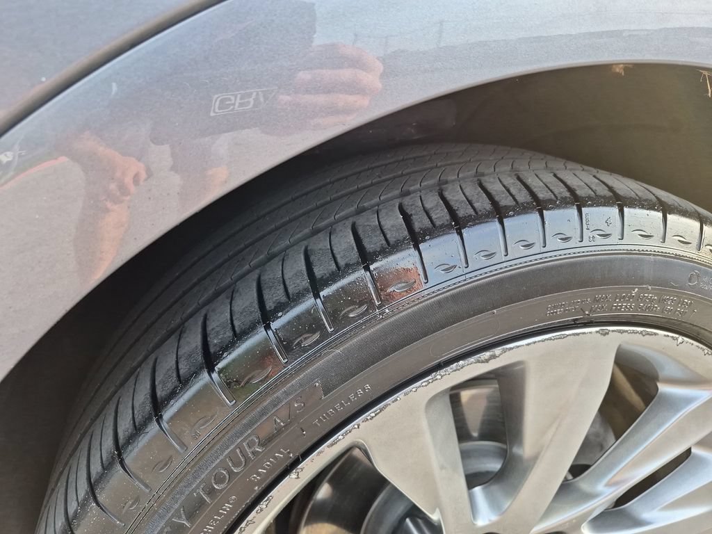 Used 2021 Buick Envision Avenir FWD image 16
