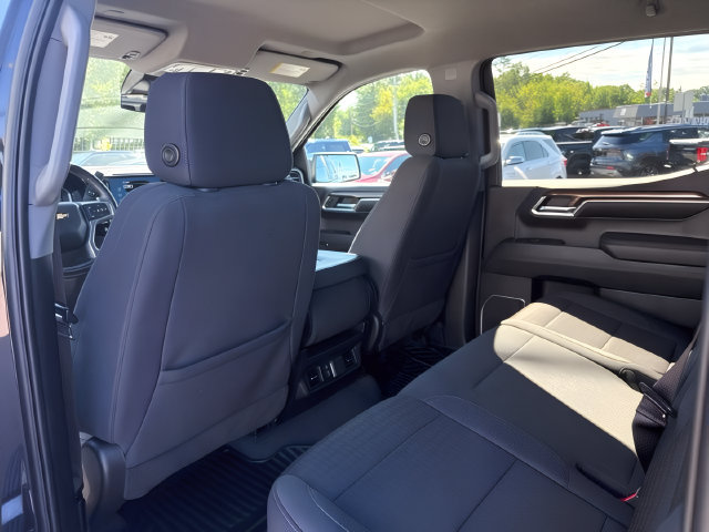 Used 2023 Chevrolet Silverado 1500 LT AWD/4WD image 18