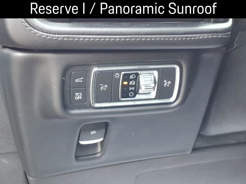 Certified 2022 Lincoln Nautilus Reserve w/ Equipment Group 201A image 19