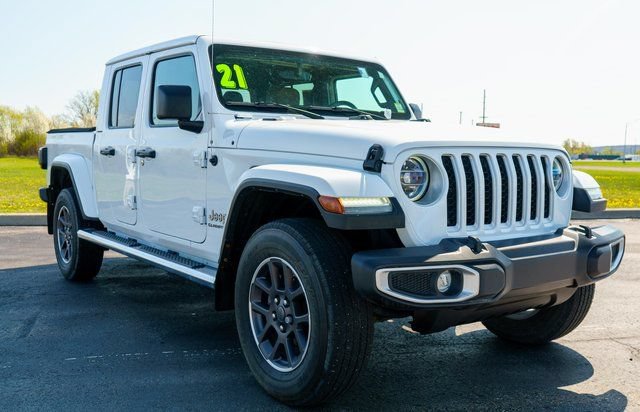 Used 2021 Jeep Gladiator Overland w/ Uconnect 4C Nav & Sound Group AWD/4WD image 4