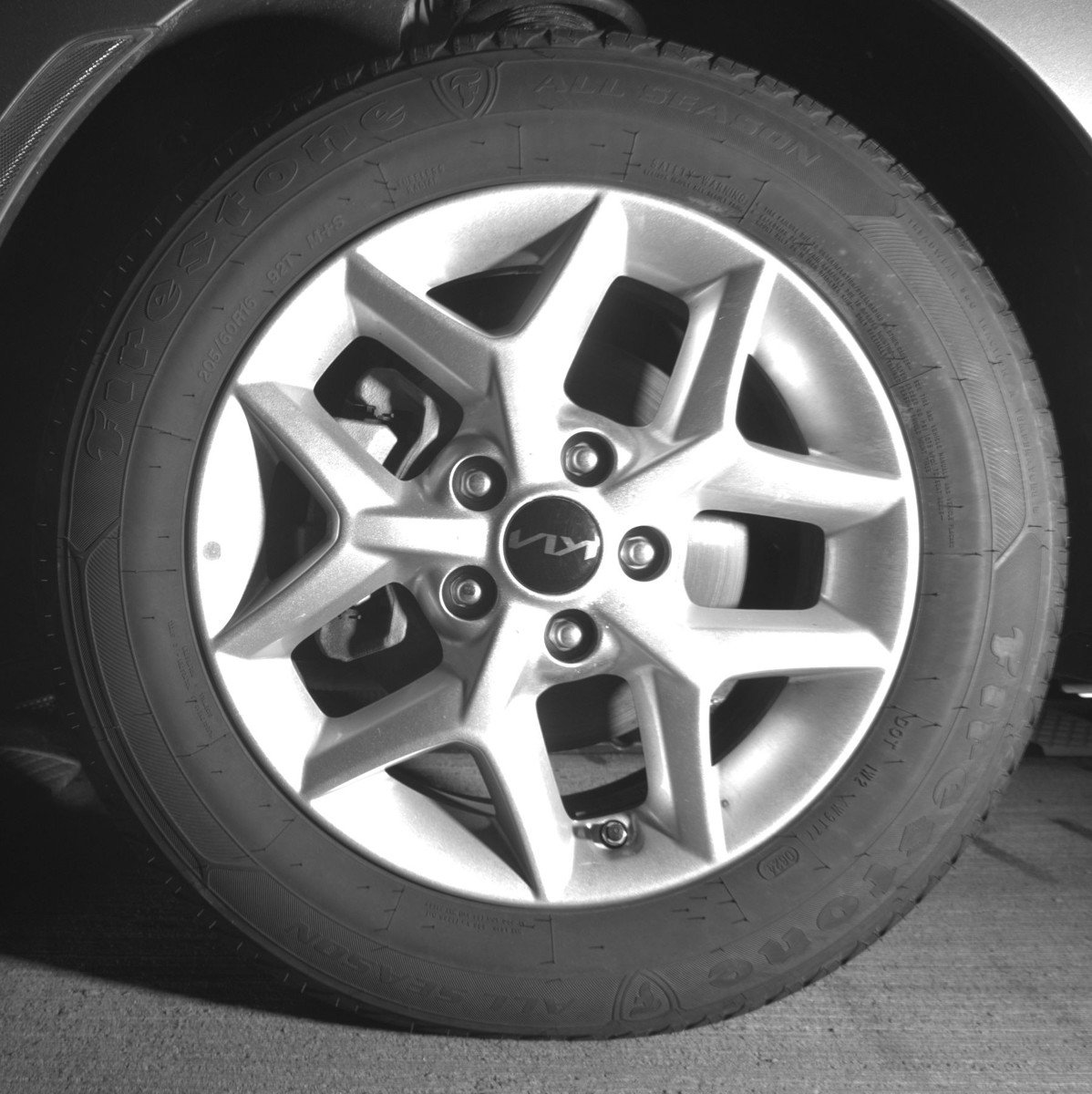 Used 2025 Kia Soul LX w/ LX Technology Package FWD image 12