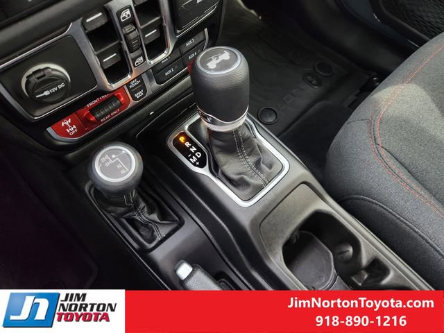 Used 2024 Jeep Wrangler Rubicon image 21