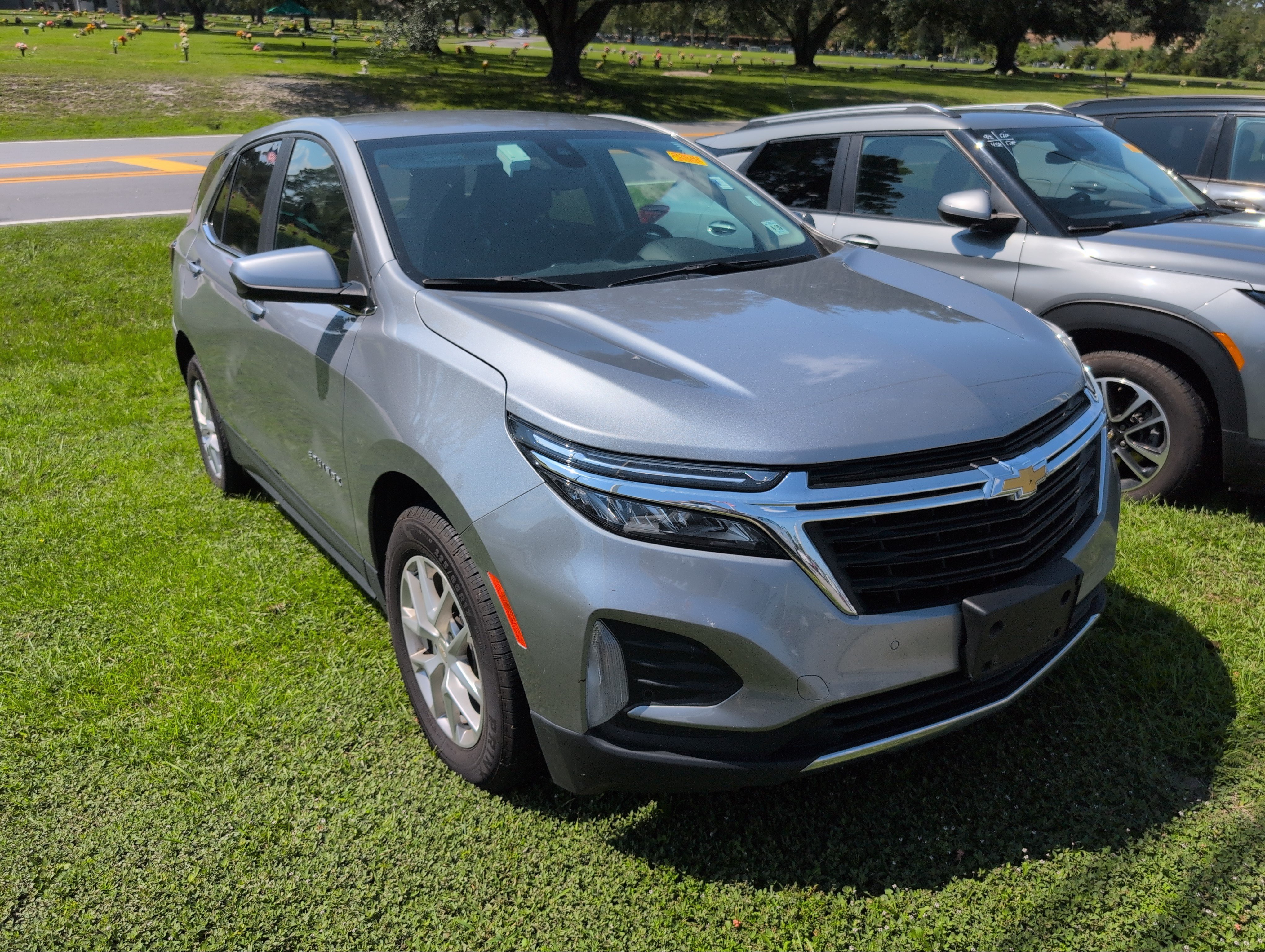 Used 2024 Chevrolet Equinox LT FWD image 1