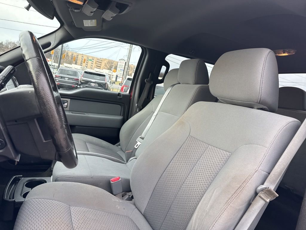 Used 2011 Ford F150 XLT w/ XLT Chrome Pkg image 16