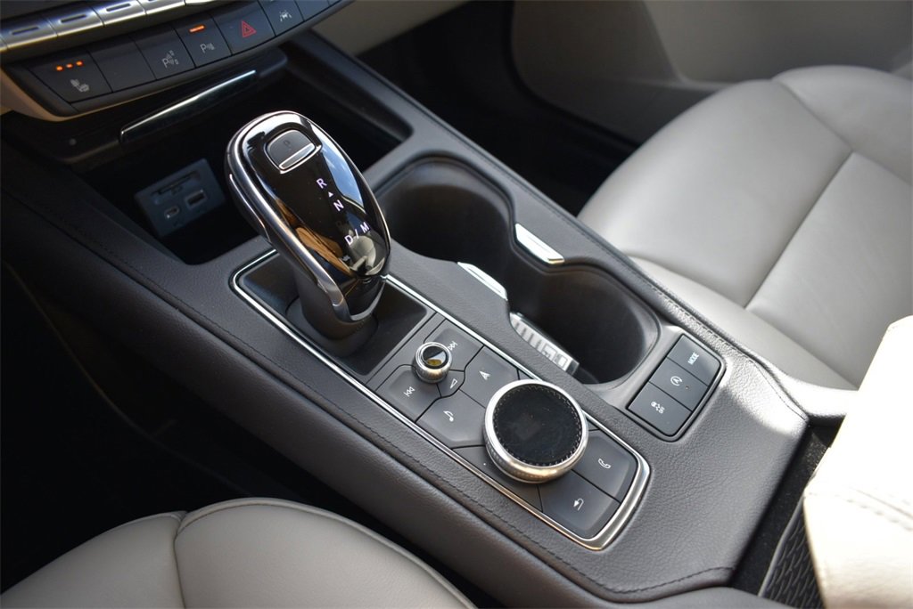 Used 2022 Cadillac XT4 Premium Luxury image 21