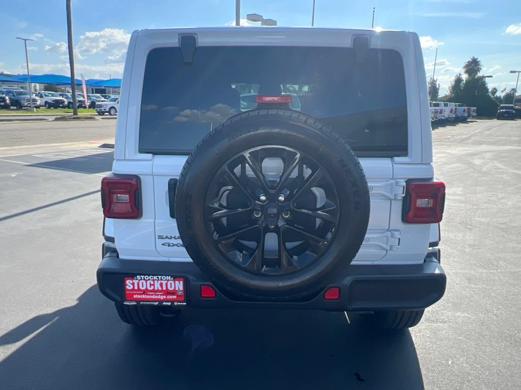 Used 2025 Jeep Wrangler Unlimited Sahara AWD/4WD image 10