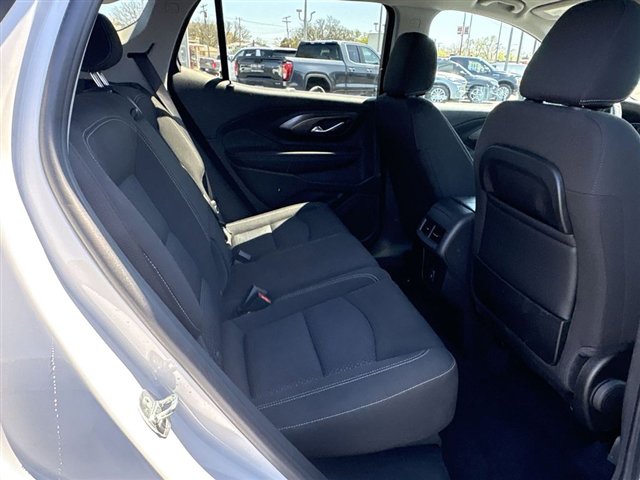 Used 2023 GMC Terrain SLE w/ Driver Convenience Package image 25