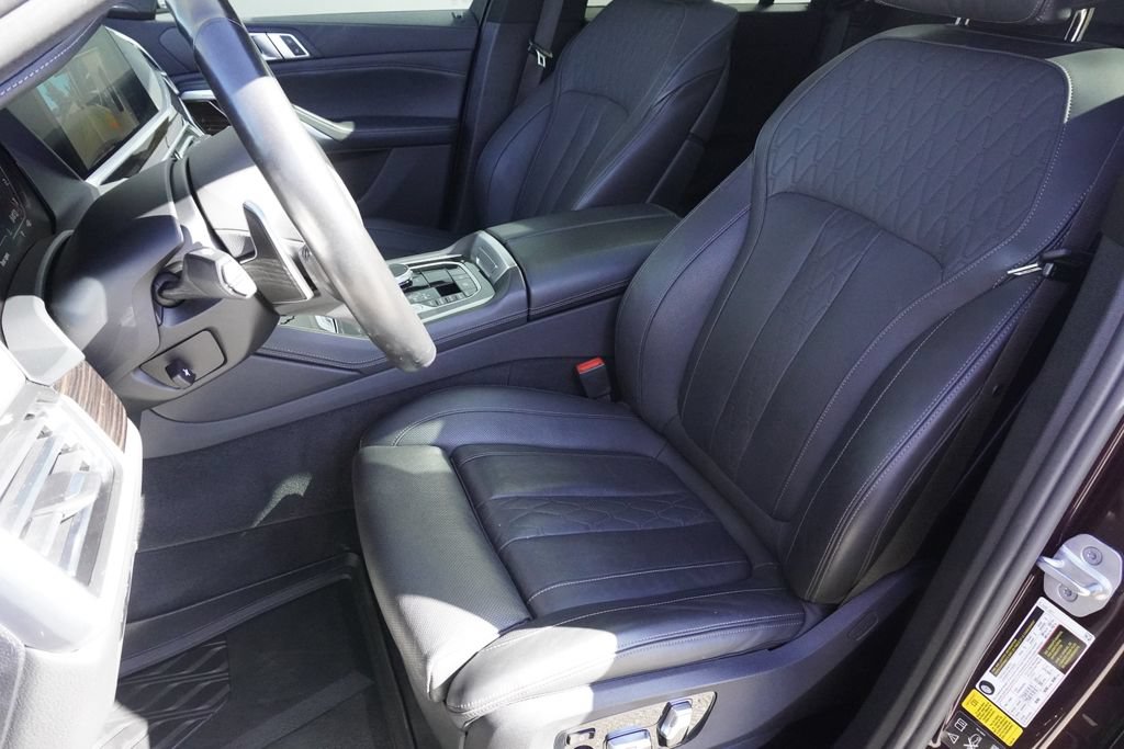 Used 2021 BMW X6 M50i AWD/4WD image 20