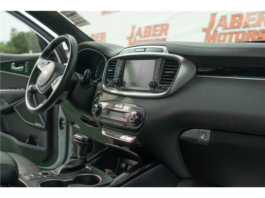Used 2019 Kia Sorento SX FWD image 39