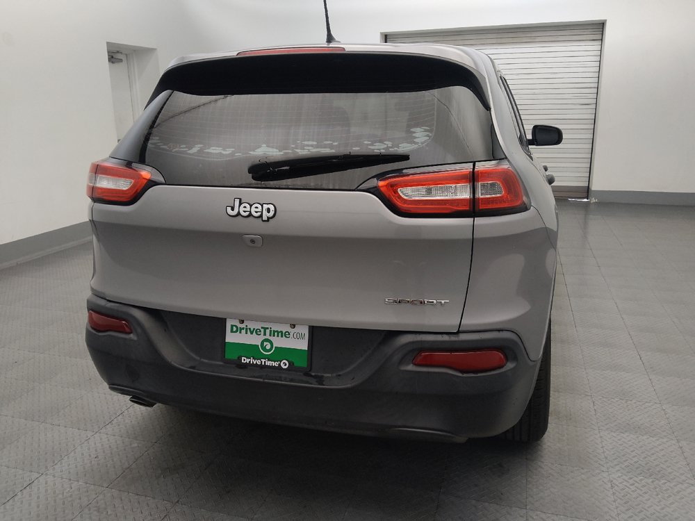 Used 2015 Jeep Cherokee Sport FWD image 7