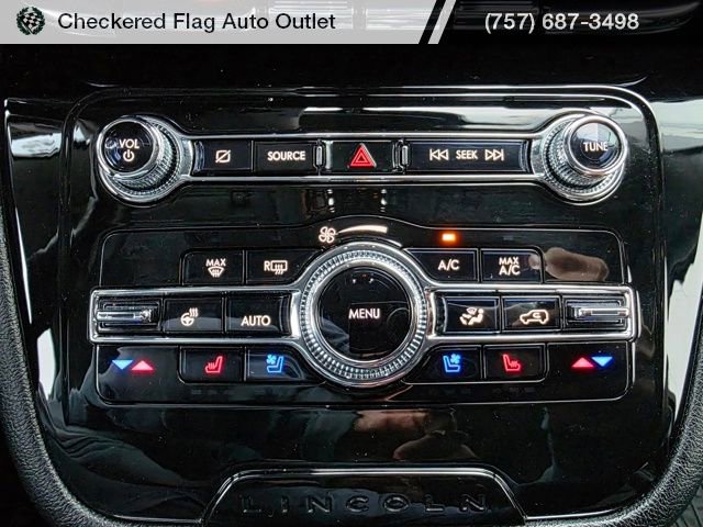 Used 2022 Lincoln Corsair AWD w/ Premium Package image 32