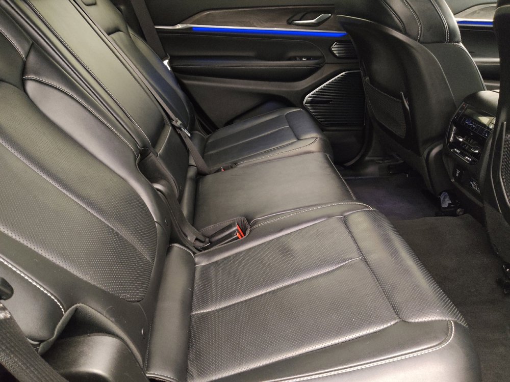 Used 2021 Jeep Grand Cherokee L Overland image 19