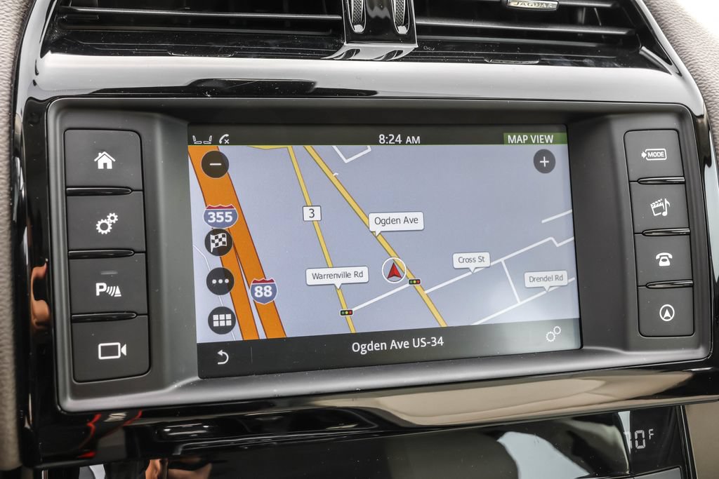 Used 2018 Jaguar XE Premium AWD/4WD image 5