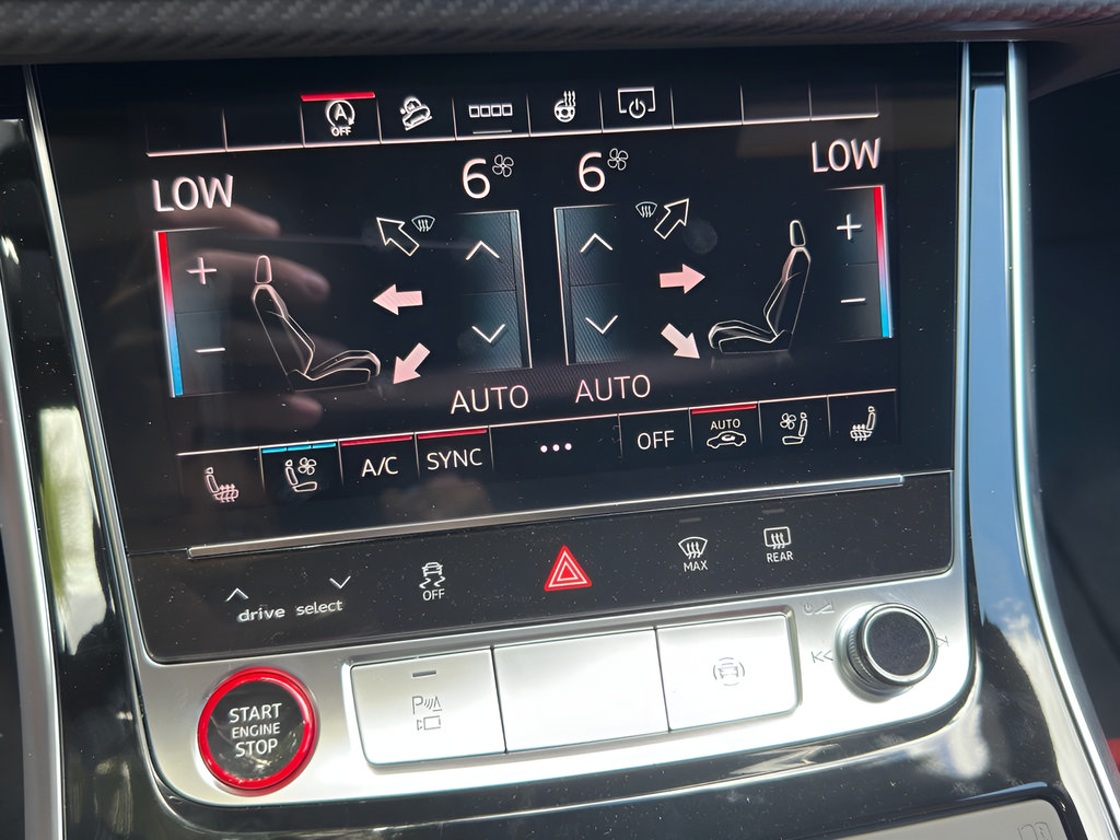 New 2026 Audi SQ8 Premium Plus AWD/4WD image 33