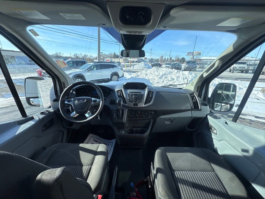 Used 2019 Ford Transit 350 XLT image 25