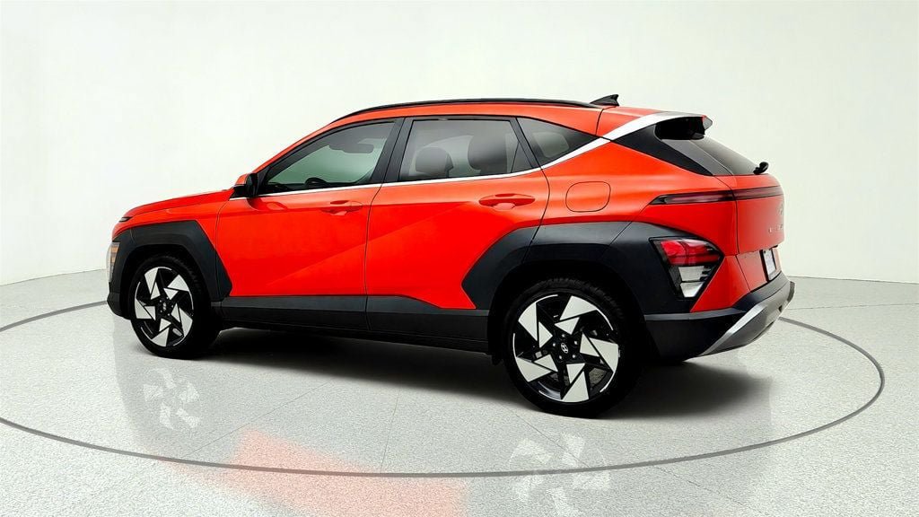 Used 2024 Hyundai Kona Limited FWD image 7