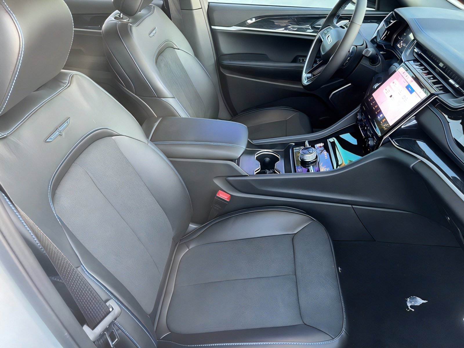 New 2025 Jeep Grand Cherokee Trailhawk image 11