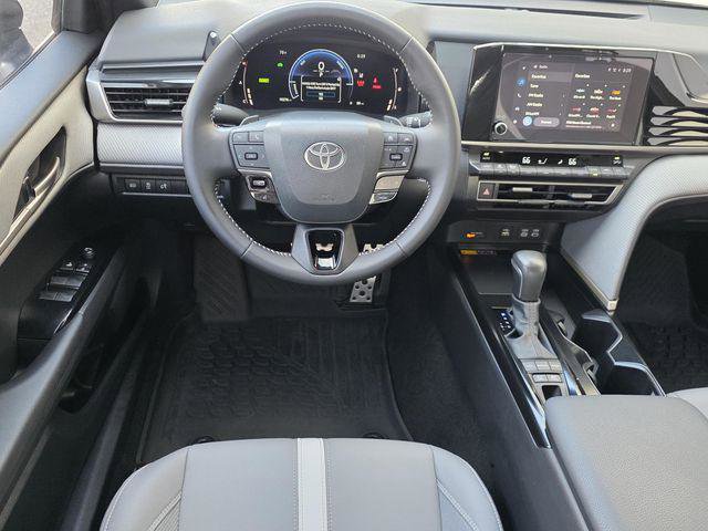 Certified 2025 Toyota Camry SE w/ Convenience Package image 11